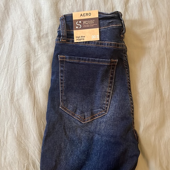 NWT - High Rise Jegging - Picture 3 of 4